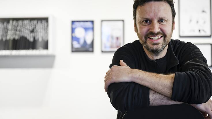 Le dessinateur de presse Pierre-Olivier Comment, dit Pitch, collabore entre autres avec Vigousse, Le Matin Dimanche, Heidi.news et Le Quotidien Jurassien.
