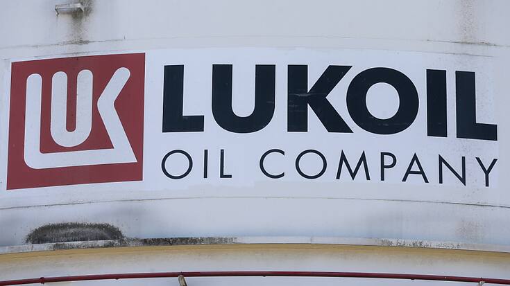 Si les banques chinoises refusent les paiements russes, les effets sur Moscou peuvent être lourds de conséquences. Pékin importe en effet massivement du gaz et du pétrole de chez son voisin, quand la Russie récupère les composants électroniques dont elle a besoin dans le civil et le militaire.