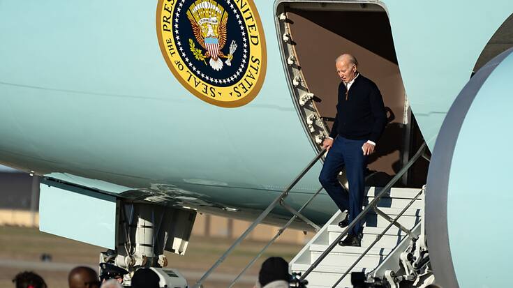 Certains accompagnateurs du président américain à bord d'Air Force one auraient tendance à garder des souvenirs de leur voyage, selon une enquête de Politico (Photo d'illustration(.