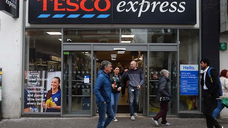 Les Britanniques dépensent davantage pour des articles plus chers chez Tesco, selon la chaîne de supermarché. (archive)