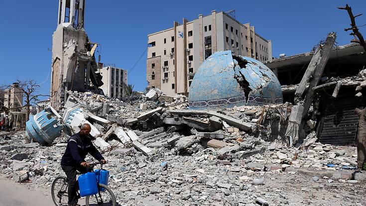 Un quartier de la ville de Gaza où l'on devine les restes de la mosquée.