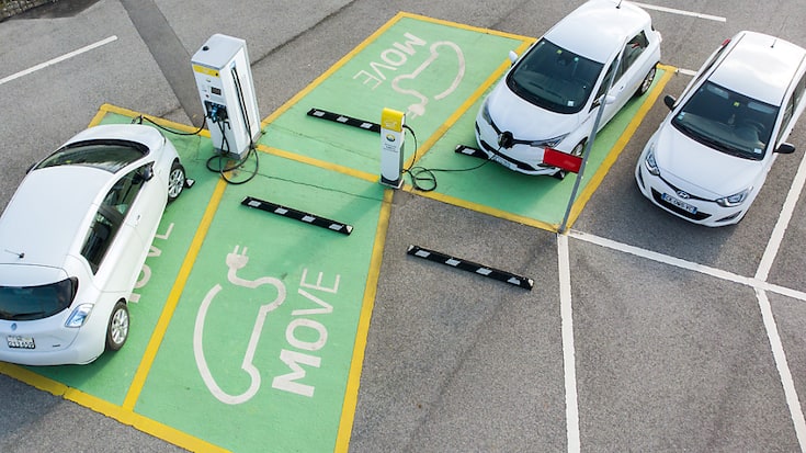 Plus d'une voiture sur cinq vendue dans le monde serait ainsi électrique, avec environ 17 millions de véhicules écoulés. (archive)
