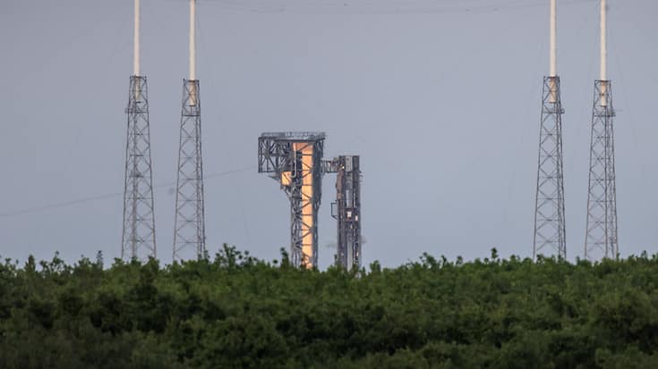 Une nouvelle tentative de décollage peut théoriquement avoir lieu mardi, ainsi que vendredi et samedi, mais aucune nouvelle date n'a été annoncée pour l'heure.