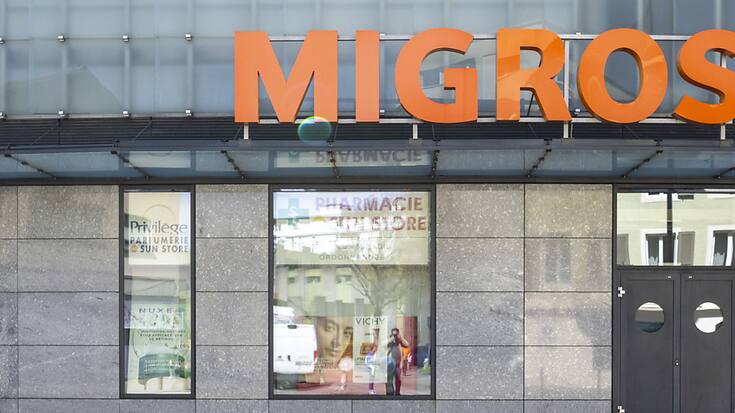 Près de 150 personnes pourraient perdre leur emploi à Migros Supermarché SA et une centaine d'autres devront changer de poste en interne. (archive)