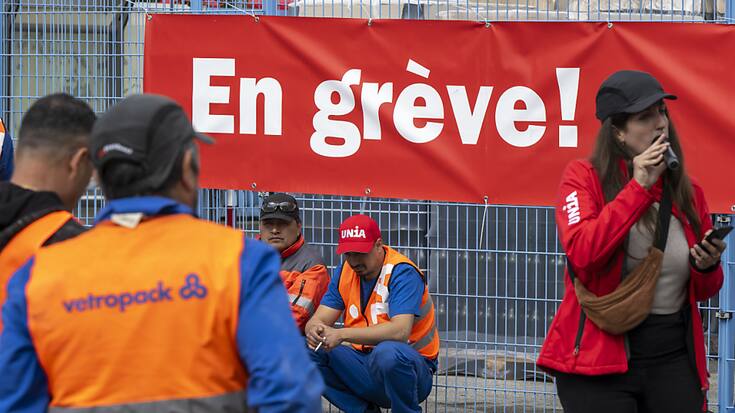 Les salariés de Vetropack se sont mis en grève vendredi à St-Prex.