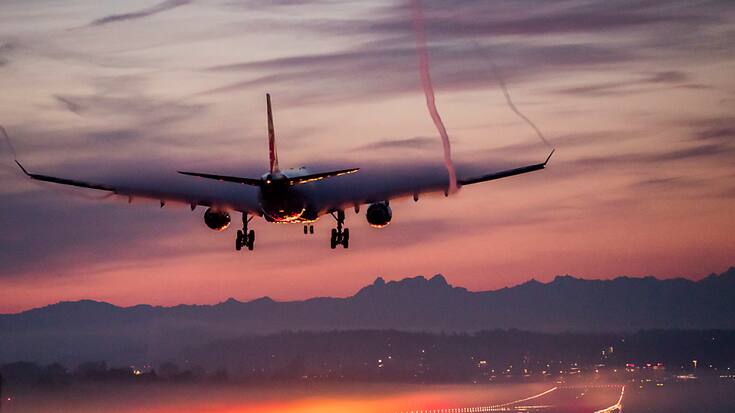 L'Iata estime aussi qu'en 2023 les compagnies aériennes ont engrangé 27,4 milliards de dollars, contre 23,3 milliards mentionnés dans ses précédentes projections, en décembre dernier. (KEYSTONE/Christian Merz)