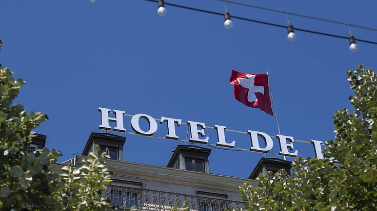 Les régions périphériques, qui devaient lutter avant la pandémie, ont largement profité du changement des priorités de la part de la clientèle, avec plus de valeur accordée à la proximité, à la tranquillité, à la facilité d'accès, mais aussi au tourisme durable. (KEYSTONE/Martial Trezzini)