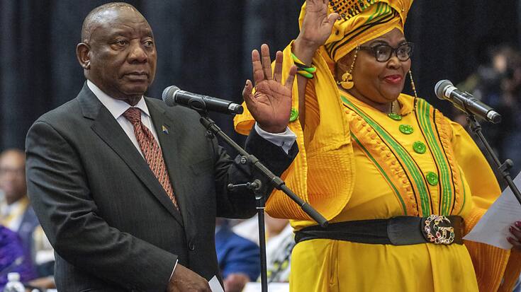 Le président sud-africain Cyril Ramaphosa a prêté serment comme membre du parlement vendredi matin. Il devrait être réélu à la tête du pays.