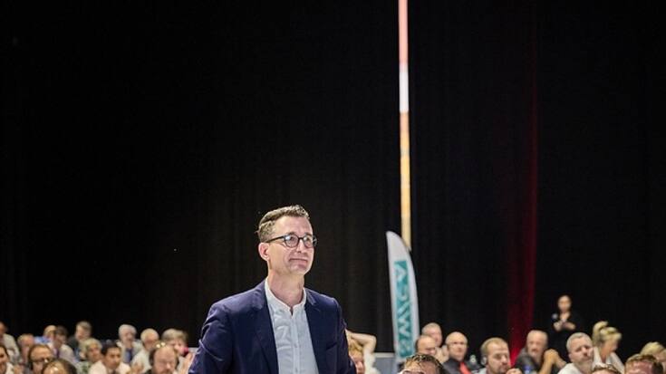 Le nouveau président de Gastrosuisse Beat Imhof a été élu mardi à Neuchâtel lors de l'assemblée des délégués.