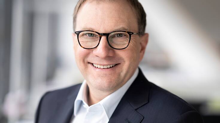 Swissmem, l'association faîtière de l'industrie, s'oppose aux deux initiatives émanant des milieux de l'UDC sur la neutralité de la Suisse et sur la limitation de la population à dix millions de personnes. "Nous avons besoin d'immigration sur le marché du travail", a déclaré le président Martin Hirzel. (Photo d'archives)