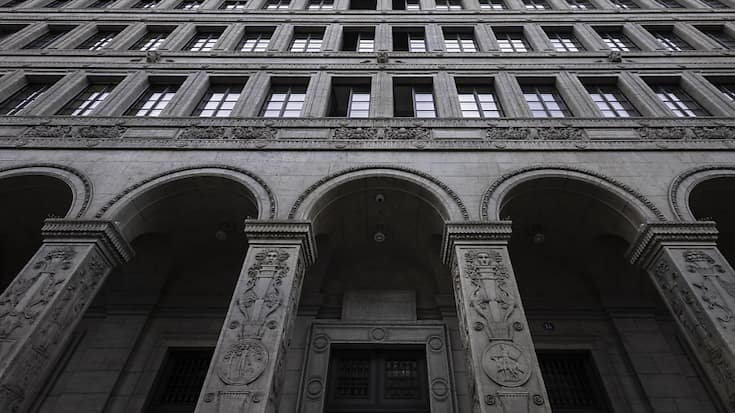 Malgré cette embellie, cantons et Confédération devront probablement patienter encore avant de bénéficier à nouveau d'une contribution de la part de l'institut d'émission. (KEYSTONE/Michael Buholzer).