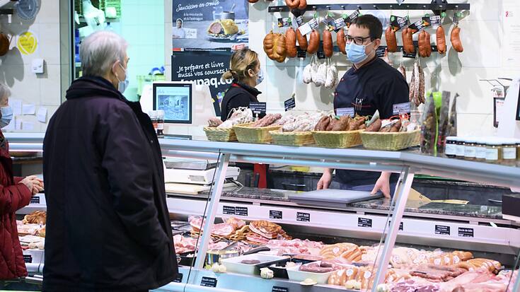 Les consommateurs achètent désormais nettement plus de viande le vendredi et le samedi qu'auparavant (archives).