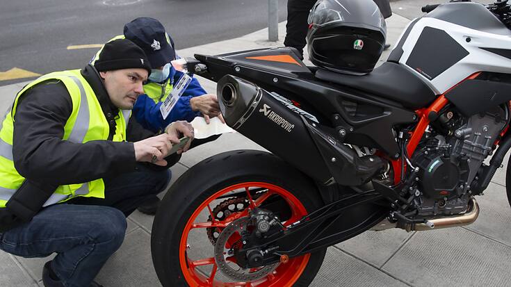 Faire vibrer le pot d'échappement pourra coûter à l'avenir plus cher (archives).