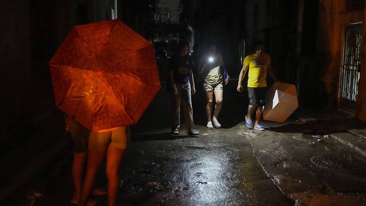 Cuba a passé sa deuxième nuit sans courant en raison d'une panne survenue vendredi dans la principale centrale thermoélectrique, qui a entraîné l'arrêt complet du réseau.