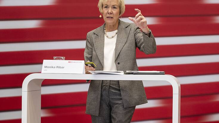 "Notre situation financière est tendue", a déclaré Monika Ribar, présidente du conseil d'administration des CFF, dans une interview accordée à CH Media.