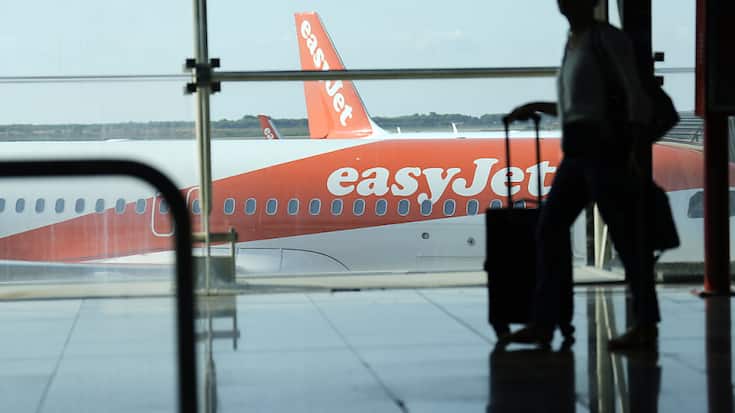 Sur le premier semestre, la compagnie est parvenue à réduire ses pertes de 40 millions de livres, notamment grâce à des gains de productivité. Elle profite essentiellement de résultats records sur la période estivale, portée par un plus grand nombre de passagers.