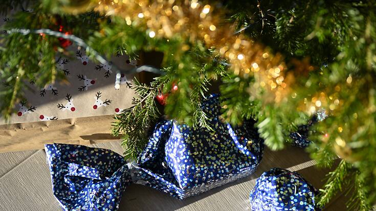 Quelque 282 francs par personne devraient être déboursés cette année pour les célébrations de Noël en Suisse, un montant stable par rapport à 2023 (archives).