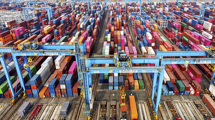 En novembre, les ventes de produits et services chinois à l'étranger ont augmenté de 6,7% sur un an, selon les chiffres par les Douanes chinoises.