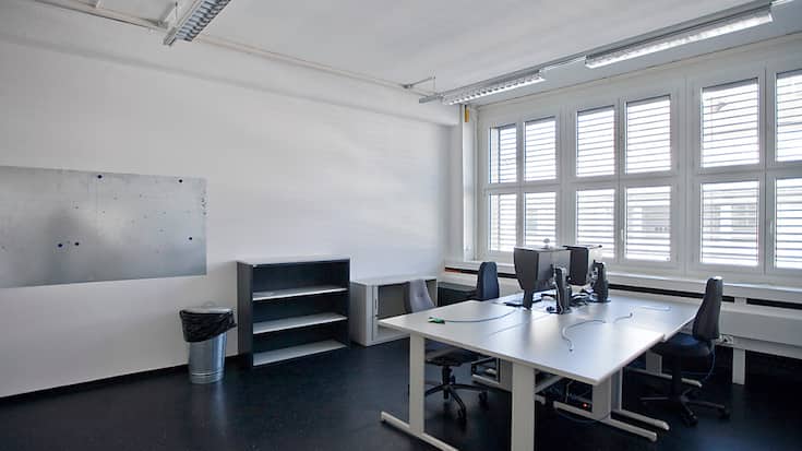 Les surfaces de bureaux en mal de locataires n'ont cessé d'enfler dans les centres urbains de Suisse. Ici, à Zurich. (archive)