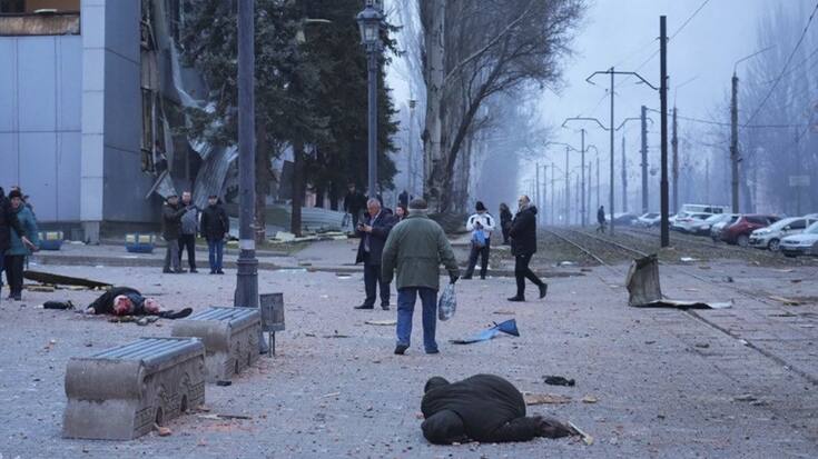 Une frappe russe a fait plusieurs morts mercredi à Zaporijiia.