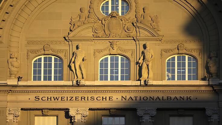 Grâce au bénéfice dégagé en 2024, la BNS va verser un milliard de francs à la Confédération et une somme de 2 milliards aux cantons (archives).