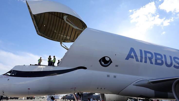 Las, tous les vols opérés par la flotte "Beluga ST" sont suspendus dès à présent, a indiqué Airbus, sans en préciser les raisons, et le processus de clôture de la jeune société vient de commencer.