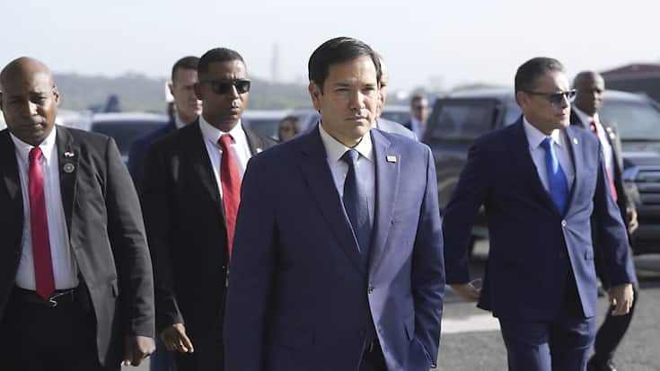 Marco Rubio s'est rendu au Panama pour transmettre la position du président américain Donald Trump sur la "violation du traité" régissant le canal du Panama.
