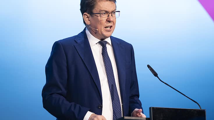 Pour Albert Rösti, "ce serait une bonne chose de positionner la Suisse" sur l'IA, "avec ses hautes écoles et ses entreprises" (archives).