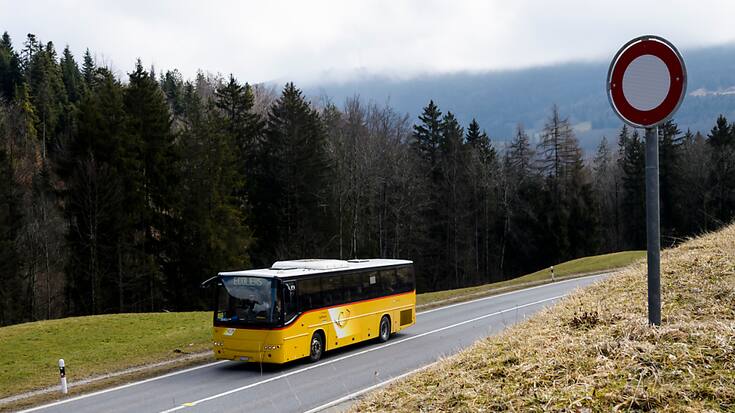 Au cours d'une révision, l'Office fédéral des transports (OFT) avait constaté que CarPostal avait réalisé, entre 2007 et 2015, des bénéfices dans le trafic régional subventionné et les avait ensuite transférés vers d'autres secteurs (archives).