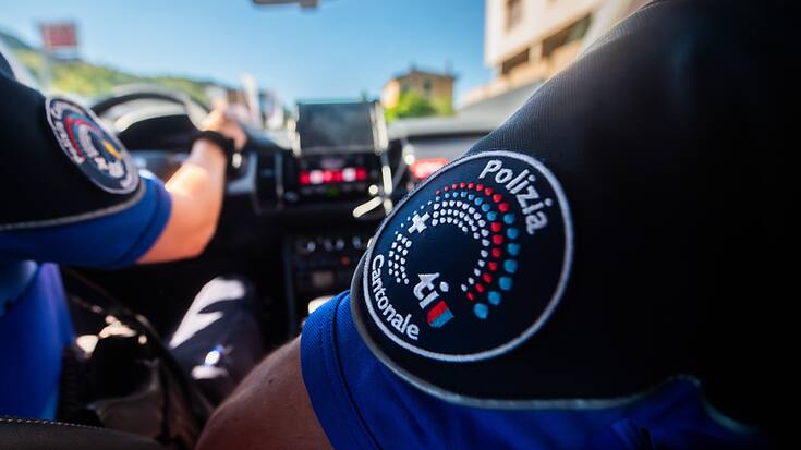 La conductrice ne pourra plus circuler en voiture en Suisse, a indiqué la police (image d'illustration).