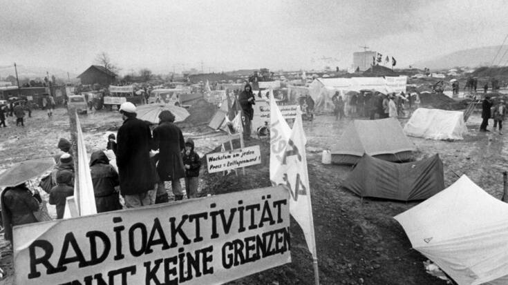 Le 1er avril 1975, plusieurs centaines d'activistes ont occupé le site où devait être construite la centrale nucléaire de Kaiseraugst (AG), non loin de Bâle (archives).