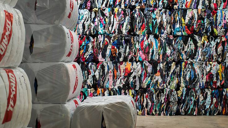 Chaque année, quelque 60'000 tonnes de textiles sont collectées en Suisse (archives).
