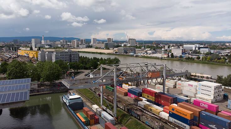 Entre janvier et fin mars, les exportations désaisonnalisées ont crû de 3,6% sur un trimestre, passant pour la première fois la barre des 74 milliards de francs (archives).