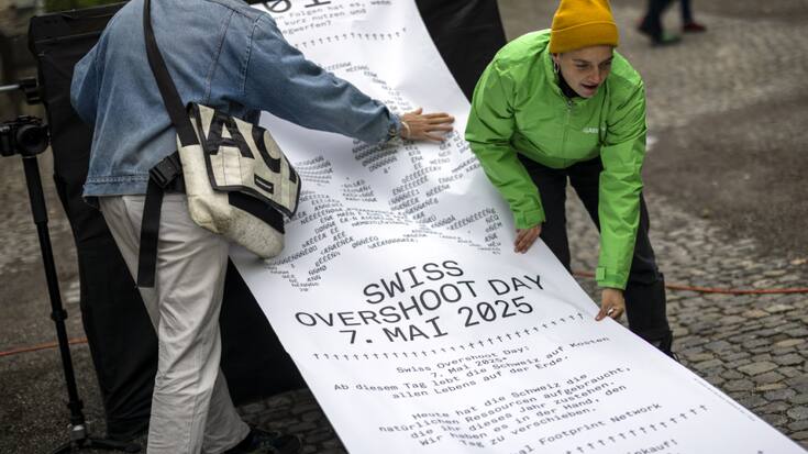 Alors que la Suisse a épuisé ses ressources pour l'année en cours, Greenpeace présente l'addition.