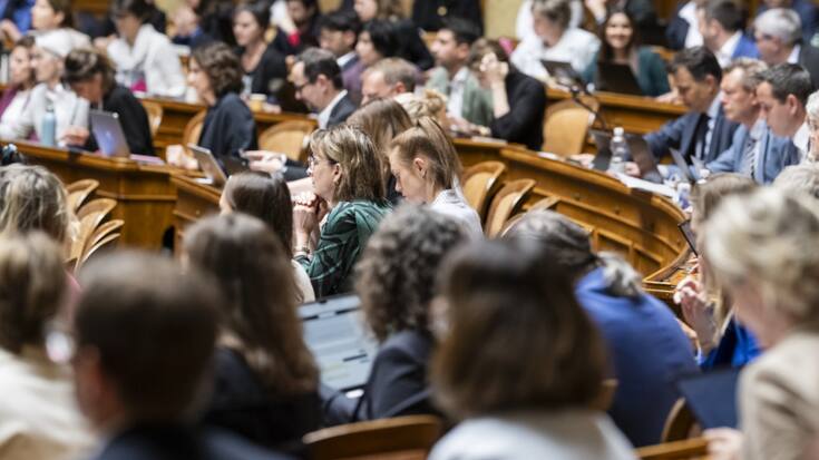 Les parlementaires fédéraux devraient pouvoir recourir à un assistant IA dédié, estime une commission (archives).