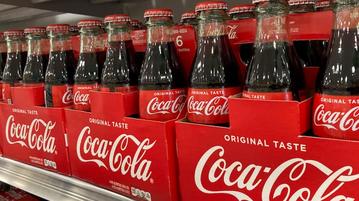 Une majorité des Suisses interrogés se dit prête à boycotter les marques américaines telles que Coca-Cola (image prétexte).