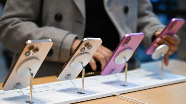 Le président américain Donald Trump a menacé vendredi d'imposer "au moins 25%" de droits de douane à Apple, si l'entreprise ne fabrique pas ses iPhone aux Etats-Unis. (archives)