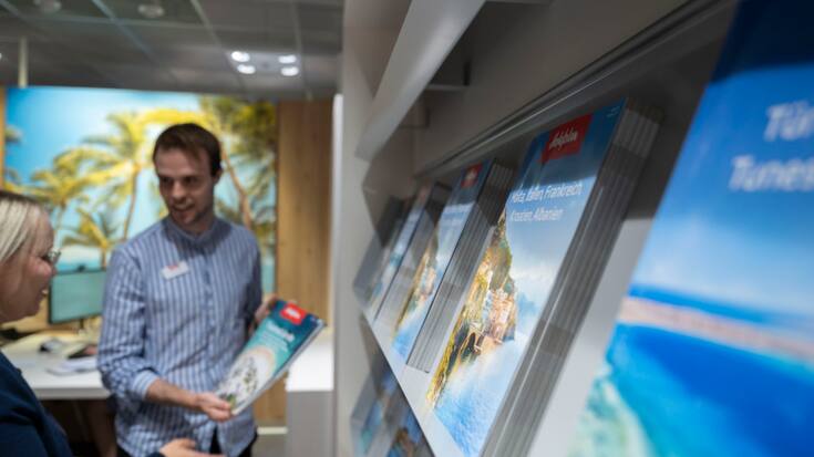 Les agences de voyage suisses se portent bien. Ici, une succursale Hotelplan à Winterthour. (archive)