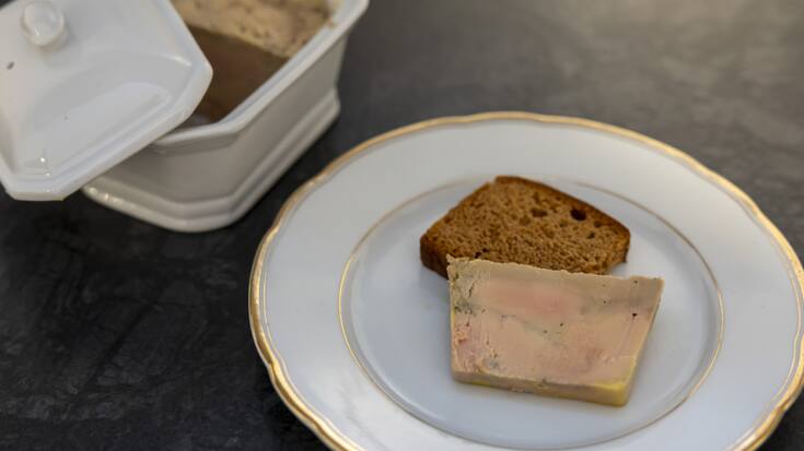 Le foie gras issu du gavage devra être dûment déclaré en Suisse dès le 1er juillet, a décidé le Conseil fédéral (illustration).