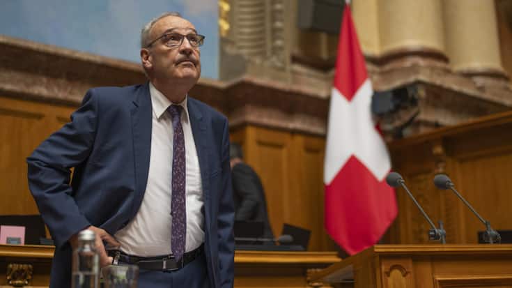Le conseiller fédéral Guy Parmelin a défendu mercredi une modernisation de la loi sur les cartels.