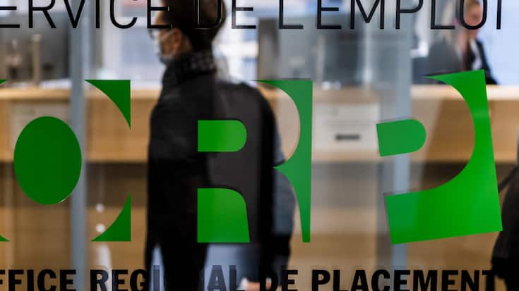 Conséquence attendue du refroidissement de la croissance mondiale, le taux de chômage en Suisse pourrait prendre l'ascenseur entre 2025 et 2026. (archive)