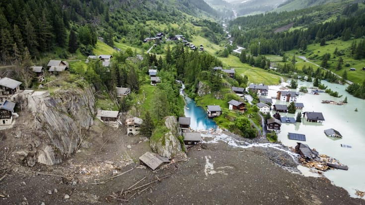 La plupart du temps, les assurés ont subi un dommage total occasionné soit directement par l&#8217;éboulement, soit par les inondations qui ont suivi (archives).