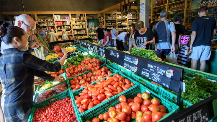 Certaines denrées alimentaires, comme les fruits et légumes (10,7%), ont vu leurs prix s'envoler sur un an. (archive)