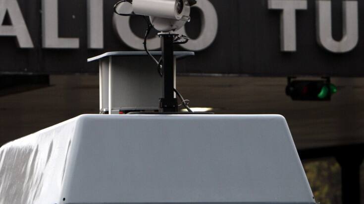 Durant l'enquête, la brigade financière italienne a notamment découvert quelque 100'000 euros cachés dans une voiture à la frontière avec la Suisse (image symbolique).