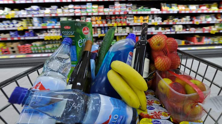 En Allemagne, le sucre a vu son prix baisser de près de 29% sur un an, tandis que celui du chocolat a augmenté de 17%. (archive)