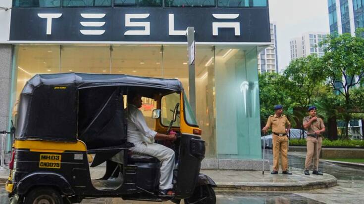 Elon Musk a depuis longtemps fait de l'Inde et de son 1,4 milliard d'habitants une cible privilégiée, estimant qu'elle offrait "plus de perspectives qu'aucun autre pays au monde".