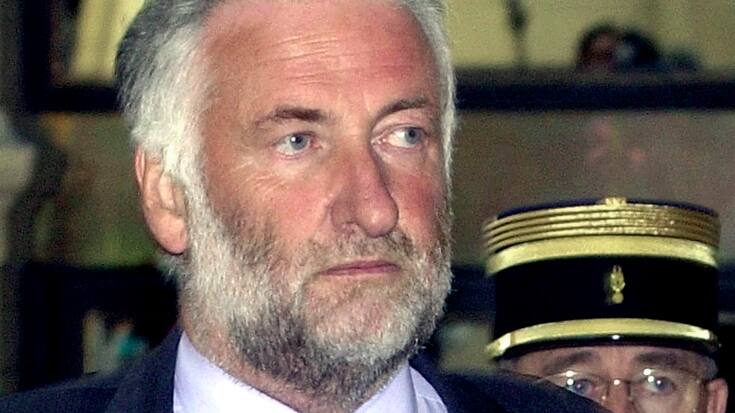 Ex-PDG de grandes sociétés dont Elf, Loik Le Floch-Prigent a connu la chute, condamné et emprisonné.