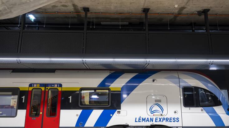 L'offre en transports publics dans le Grand Genève doit mieux répondre aux besoins par un élargissement des horaires du Léman Express, estiment les associations Transports et environnement (ATE) et Rail Dauphiné Savoie Léman (ARDSL).
