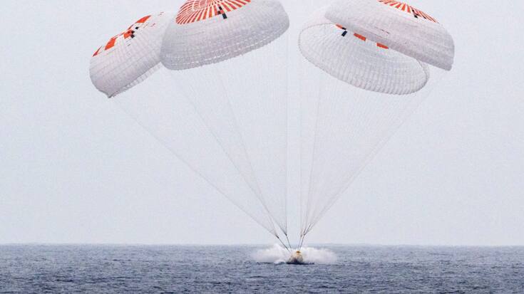 La capsule Dragon de l'entreprise SpaceX du multimilliardaire Elon Musk a amerri dans l'océan Pacifique après s'être détachée la veille de l'ISS.