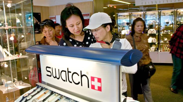 Les commentaires négatifs pleuvaient lundi sur Instagram, les utilisateurs du réseau social s'offusquant d'une campagne "raciste" et "discriminante" et priant les consommateurs de ne plus acheter les différentes marques du groupe Swatch.
